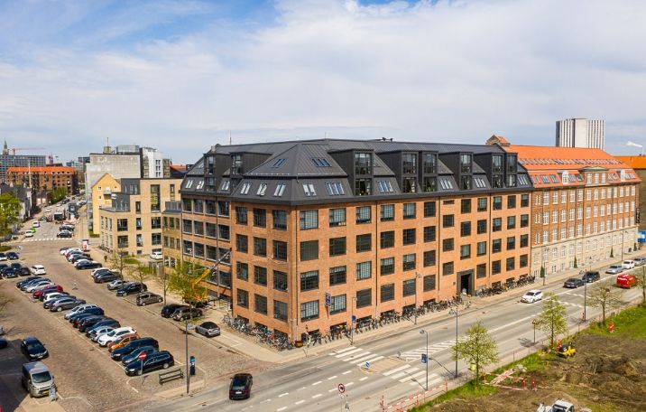 Kontor til leje. 2.140 m² totalrenoveret kontorlejemål i industrielt design